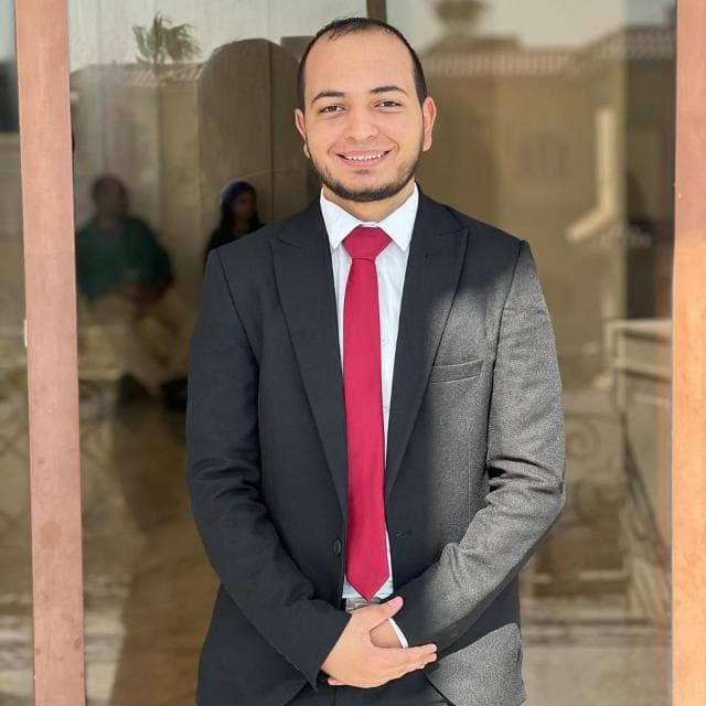 أسامة ربيع